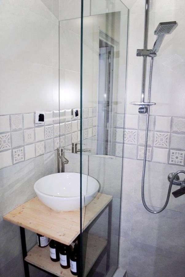 Big Three Apartments In Avlabari, Old Tbilisi ภายนอก รูปภาพ