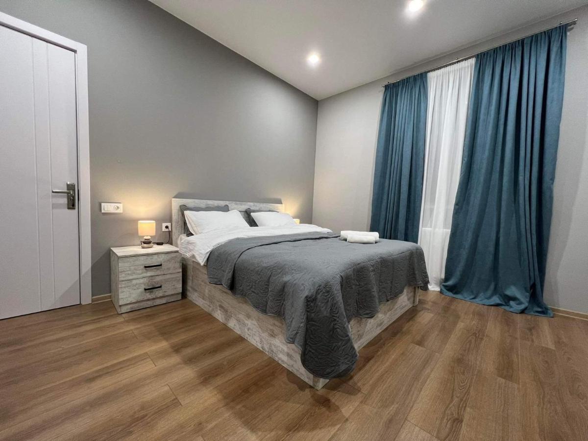 Big Three Apartments In Avlabari, Old Tbilisi ภายนอก รูปภาพ